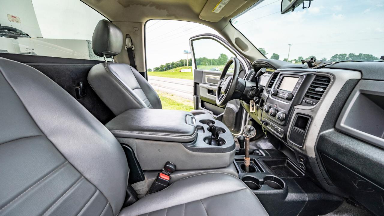RAM 5500 Regular Cab 4WD DRW 2015