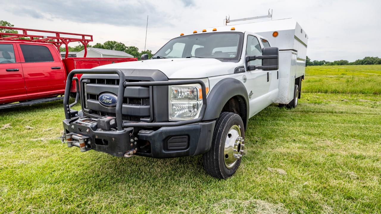 Ford F-550 Crew Cab DRW 4WD 2015