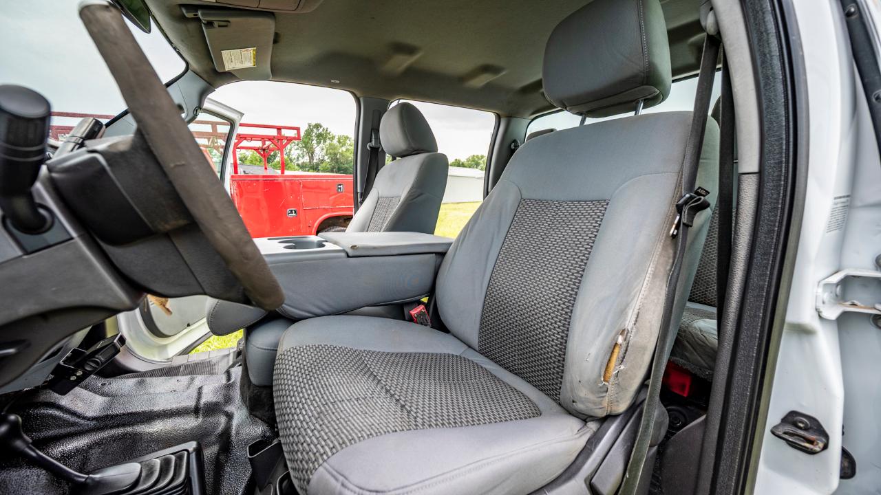 Ford F-550 Crew Cab DRW 4WD 2015