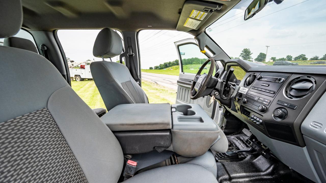 Ford F-550 Crew Cab DRW 4WD 2015