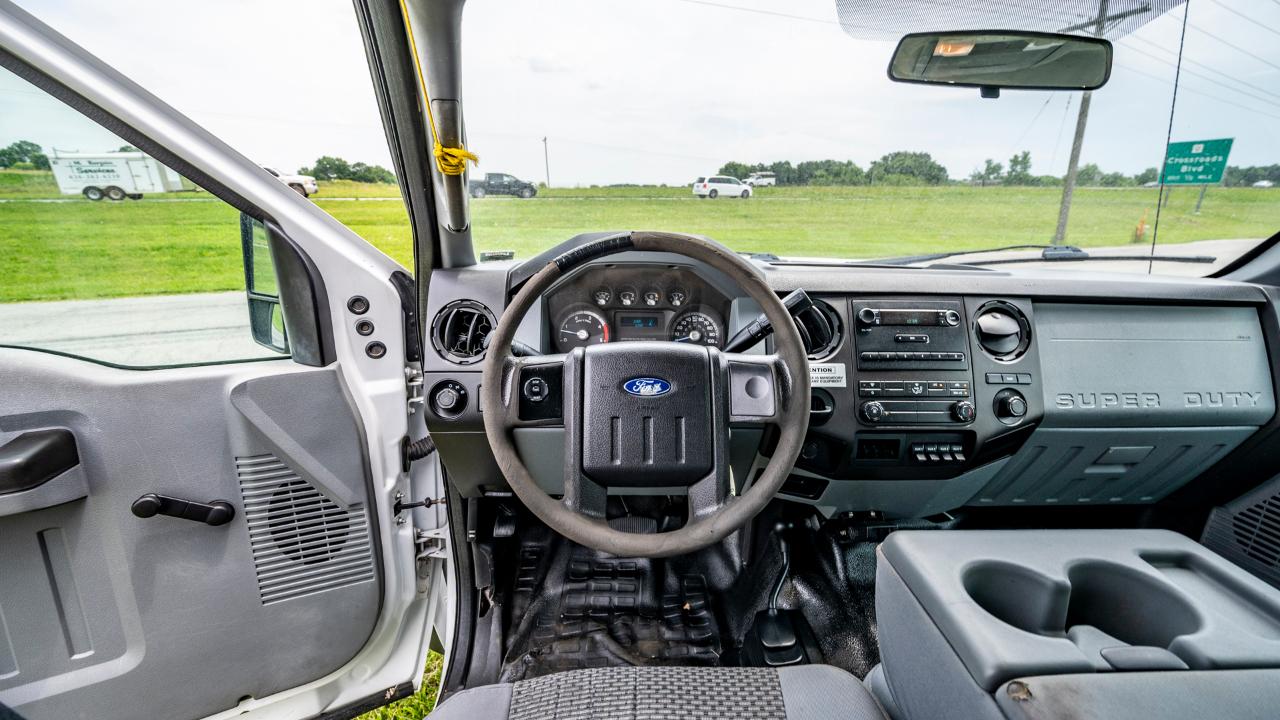 Ford F-550 Crew Cab DRW 4WD 2015