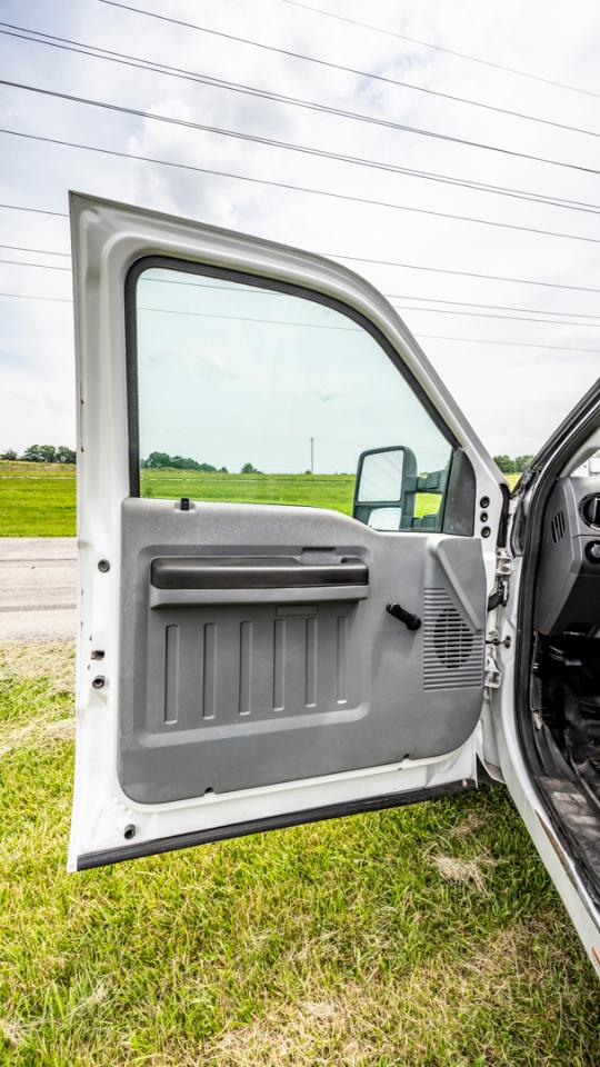 Ford F-550 Crew Cab DRW 4WD 2015