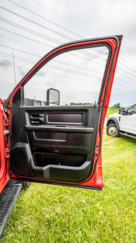 RAM 5500 Crew Cab SWB 4WD DRW 2018