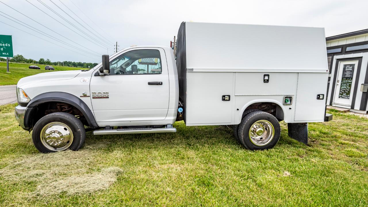 RAM 5500 Regular Cab SWB 2WD DRW 2016