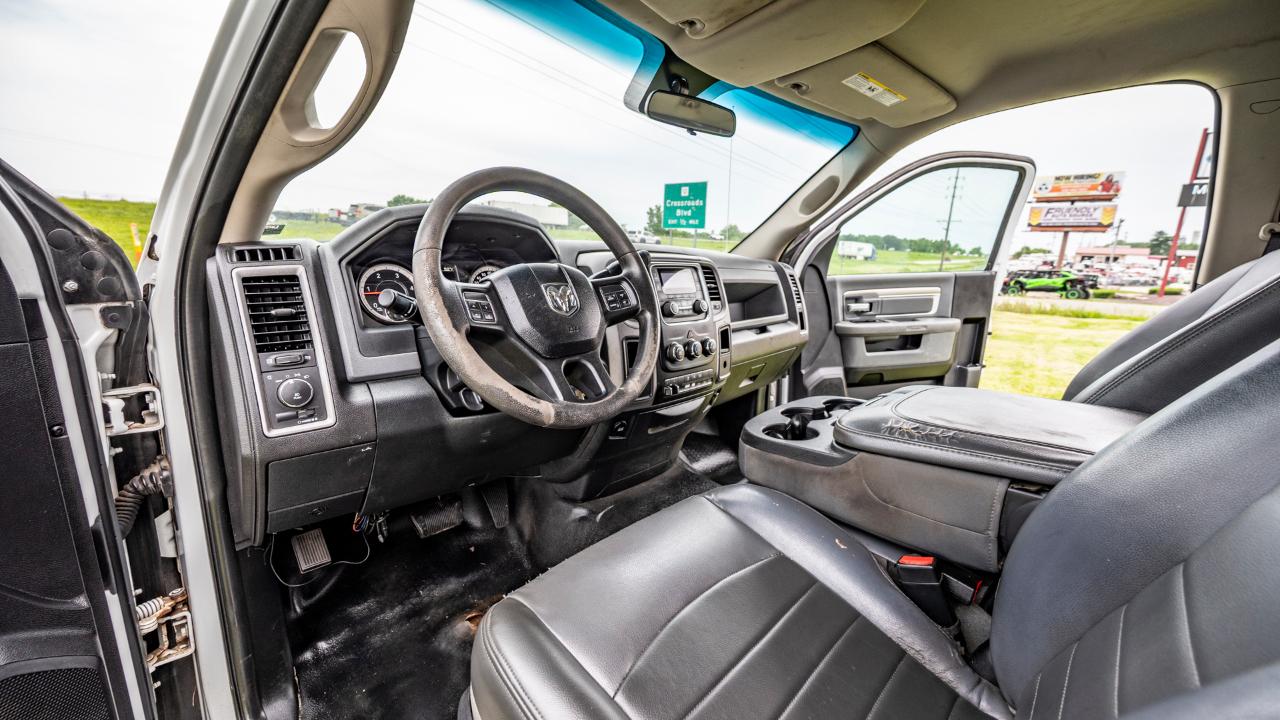 RAM 5500 Regular Cab SWB 2WD DRW 2016