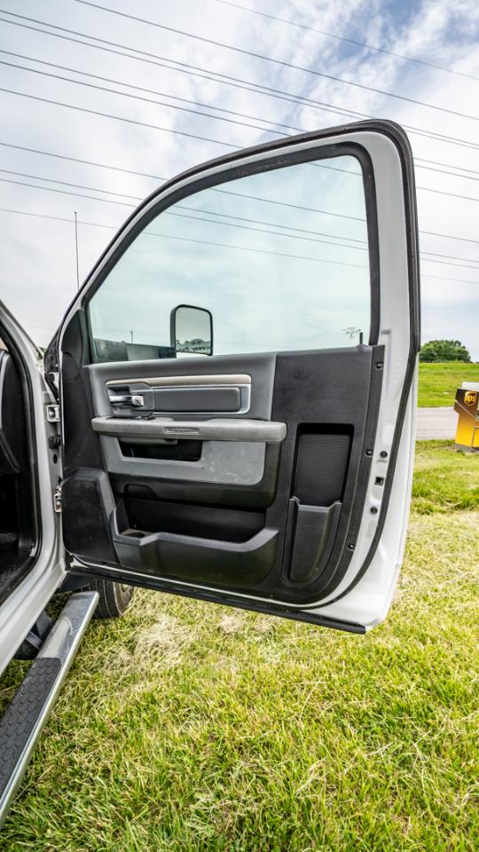 RAM 5500 Regular Cab SWB 2WD DRW 2016