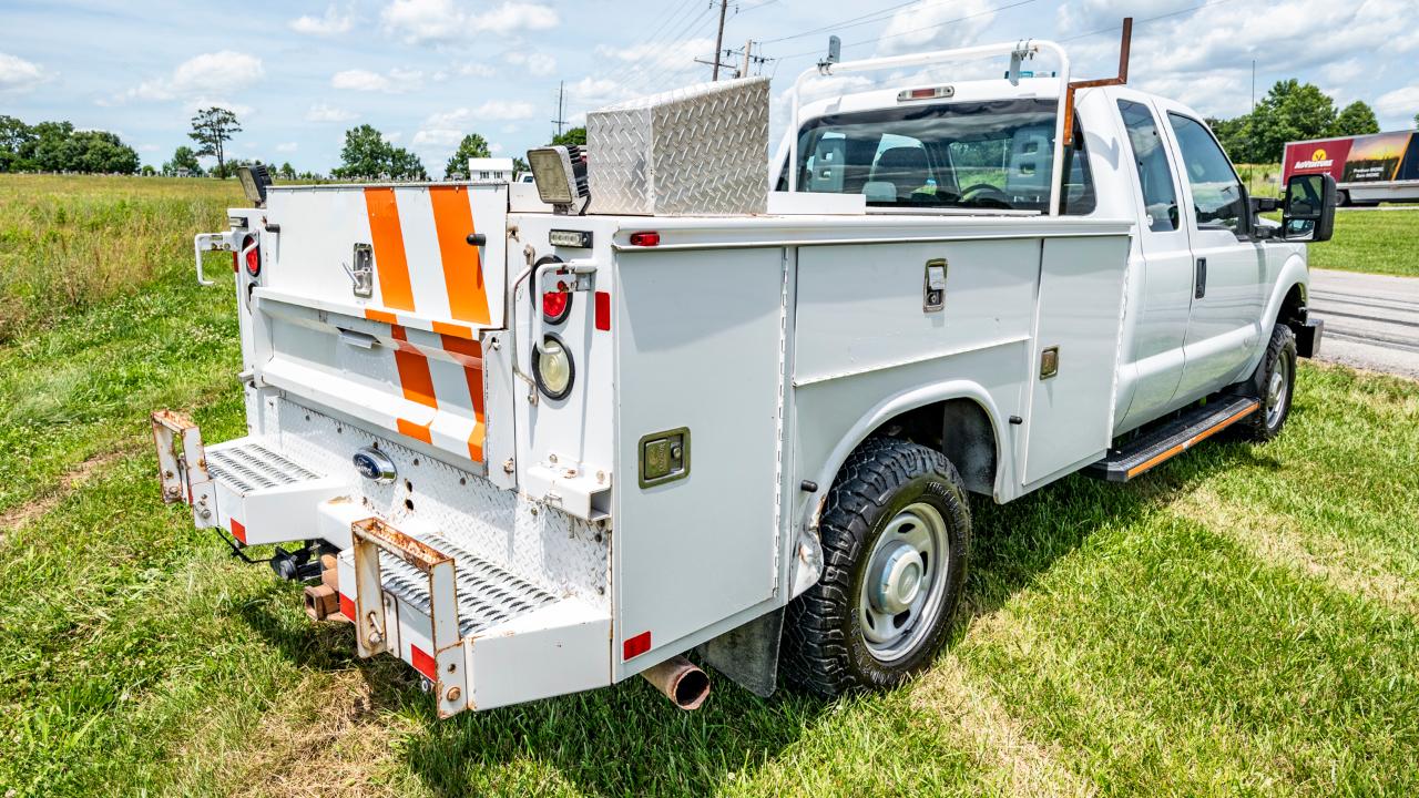 Ford F-250 SD XL SuperCab 4WD 2015