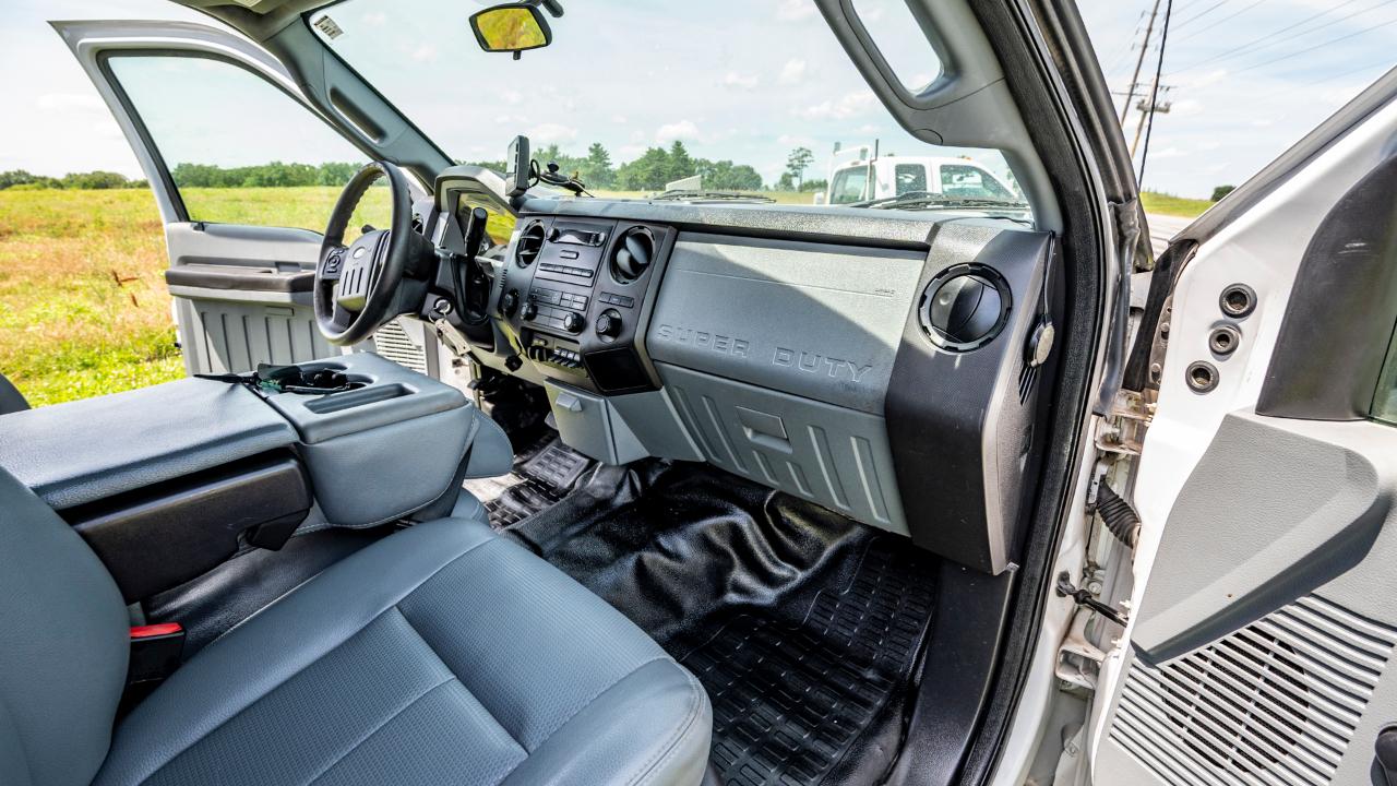 Ford F-550 Crew Cab DRW 4WD 2015