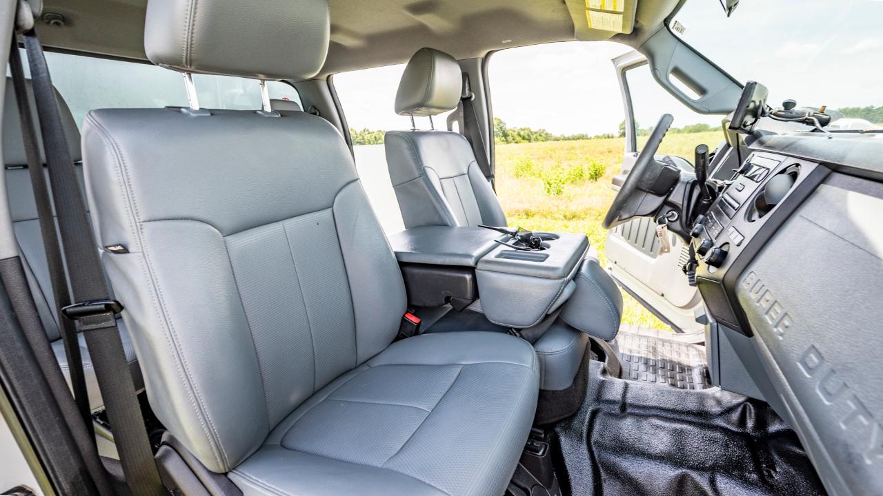 Ford F-550 Crew Cab DRW 4WD 2015