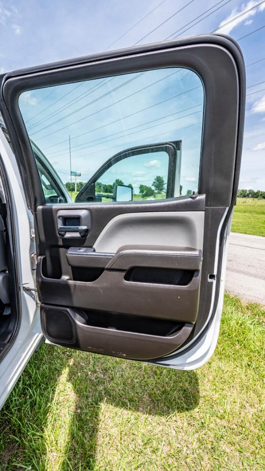 Chevrolet Silverado 3500HD Work Truck Crew Cab 4WD 2017