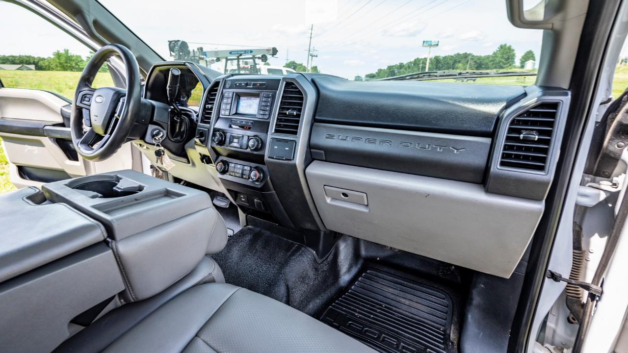 Ford F-550 Regular Cab DRW 2WD 2020