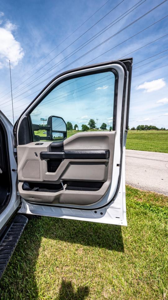 Ford F-550 Regular Cab DRW 2WD 2020