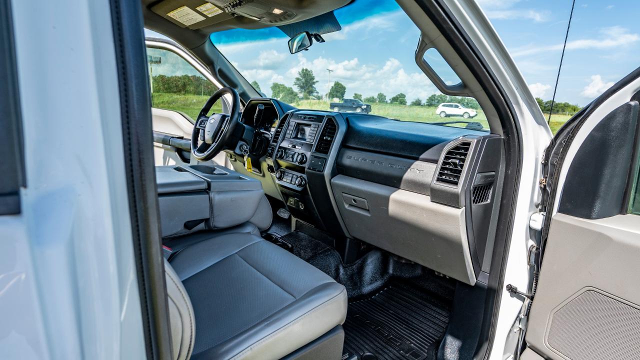 Ford F-550 Regular Cab DRW 4WD 2019
