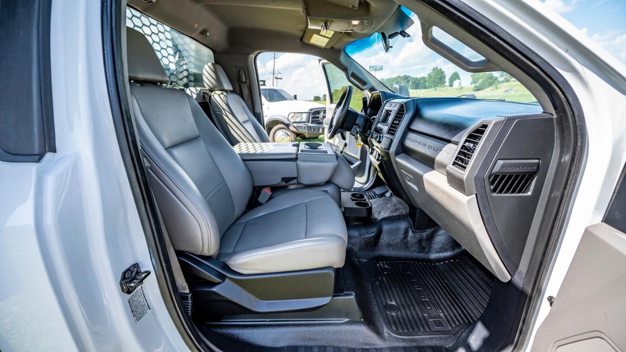 Ford F-550 Regular Cab DRW 4WD 2019