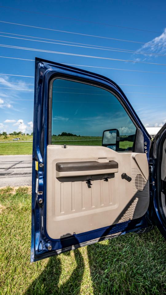 Ford F-550 Regular Cab 4WD DRW 2008