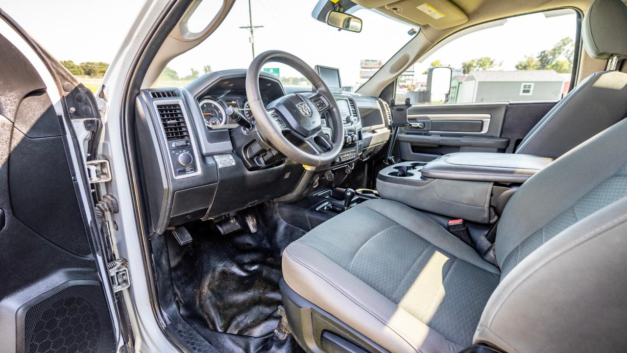 RAM 5500 Regular Cab 4WD DRW 2015