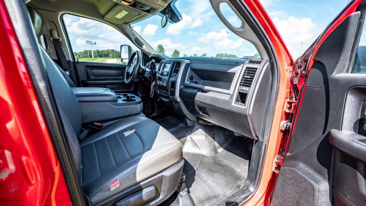 RAM 5500 Crew Cab SWB 2WD DRW 2018
