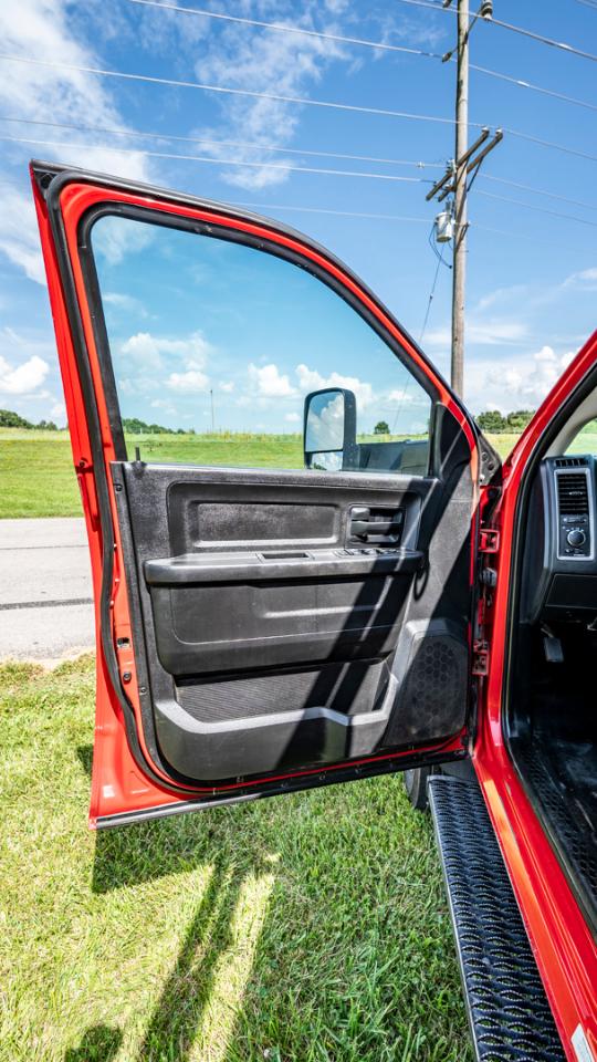 RAM 5500 Crew Cab SWB 2WD DRW 2018