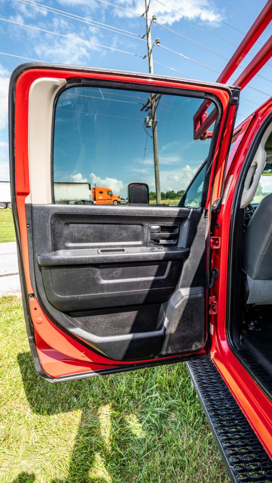 RAM 5500 Crew Cab SWB 2WD DRW 2018