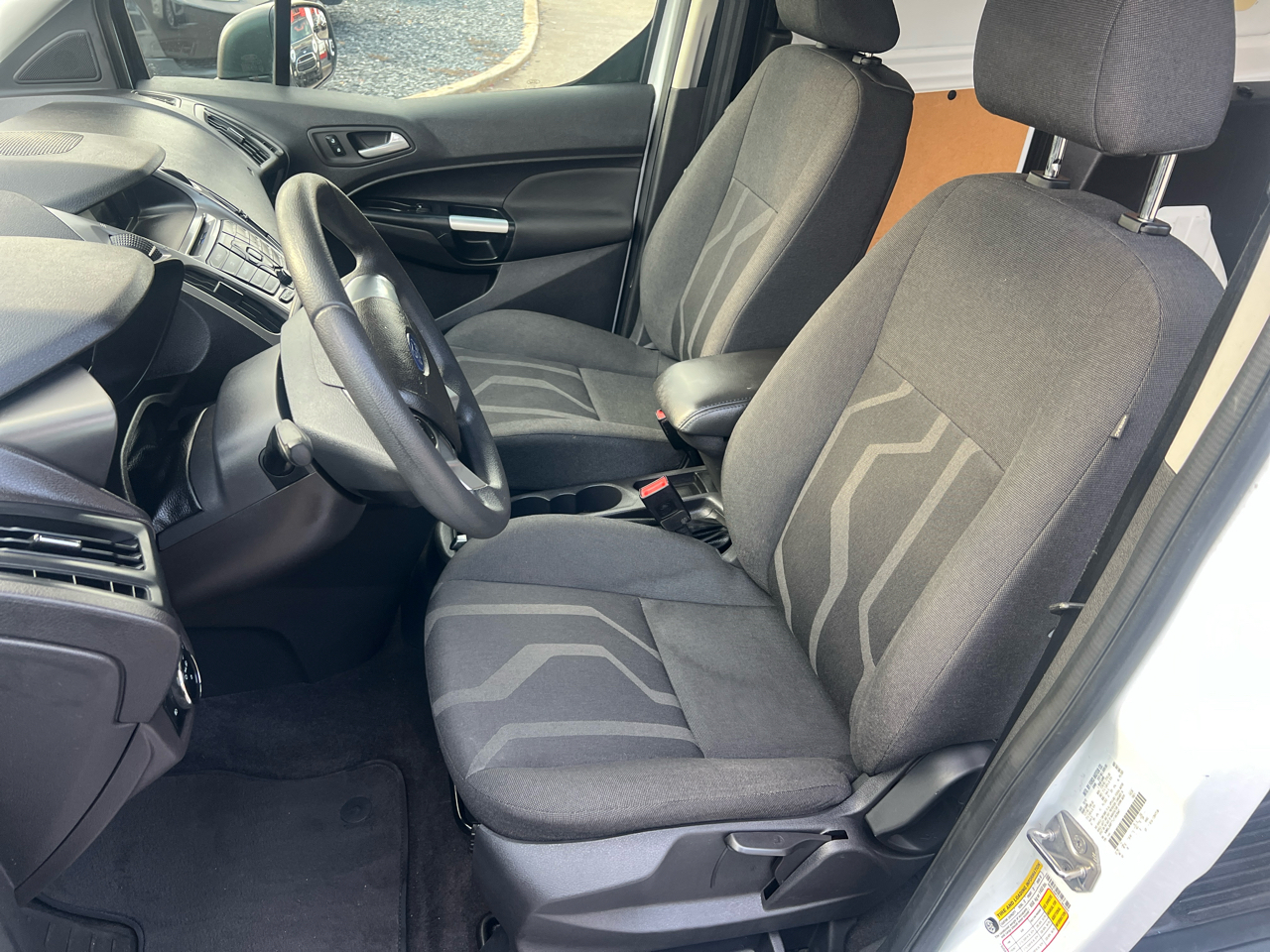 2018 Ford Transit Connect XLT photo 9