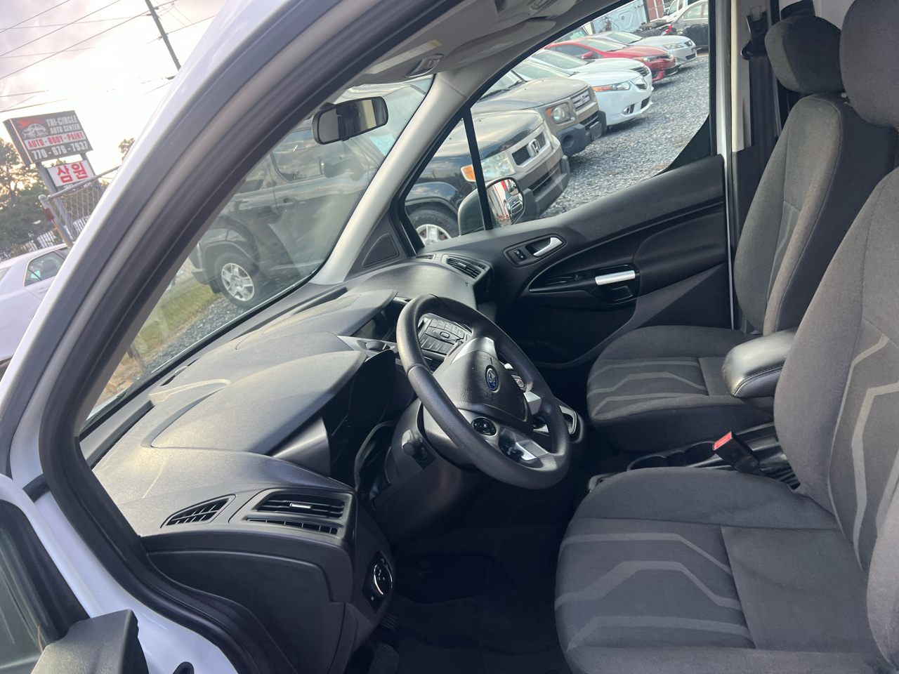 2018 Ford Transit Connect XLT photo 10