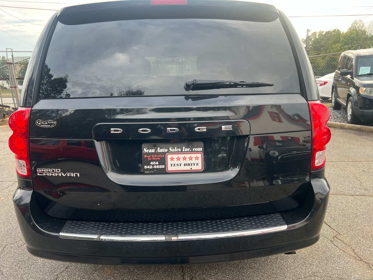 2013 Dodge Grand Caravan SE photo 2