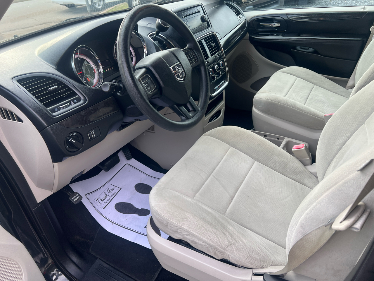 2013 Dodge Grand Caravan SE photo 6