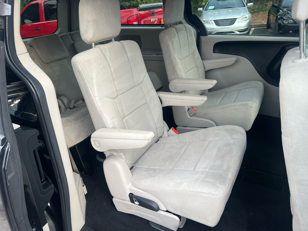 2013 Dodge Grand Caravan SE photo 11