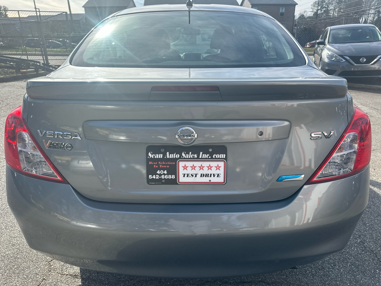 Nissan Versa 1.6 S Plus 2014