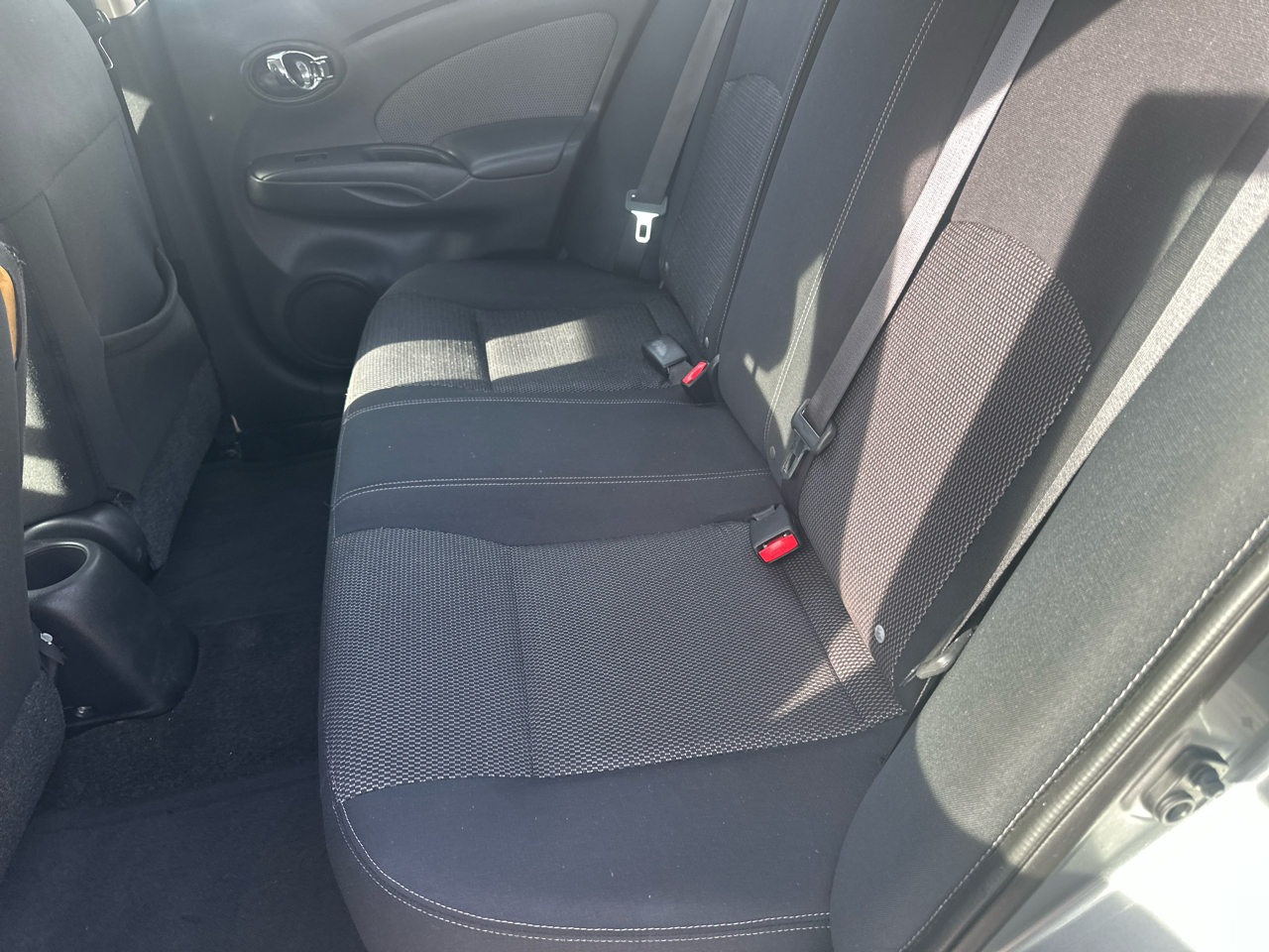 Nissan Versa 1.6 S Plus 2014