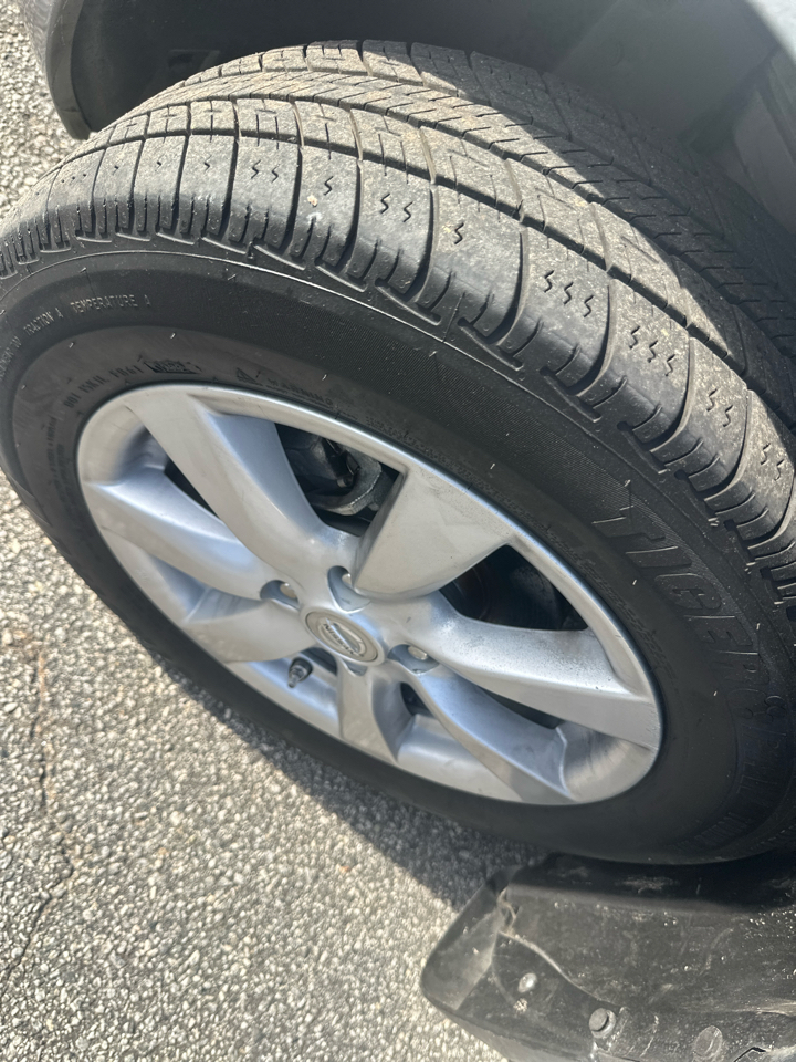 Nissan Versa 1.6 S Plus 2014