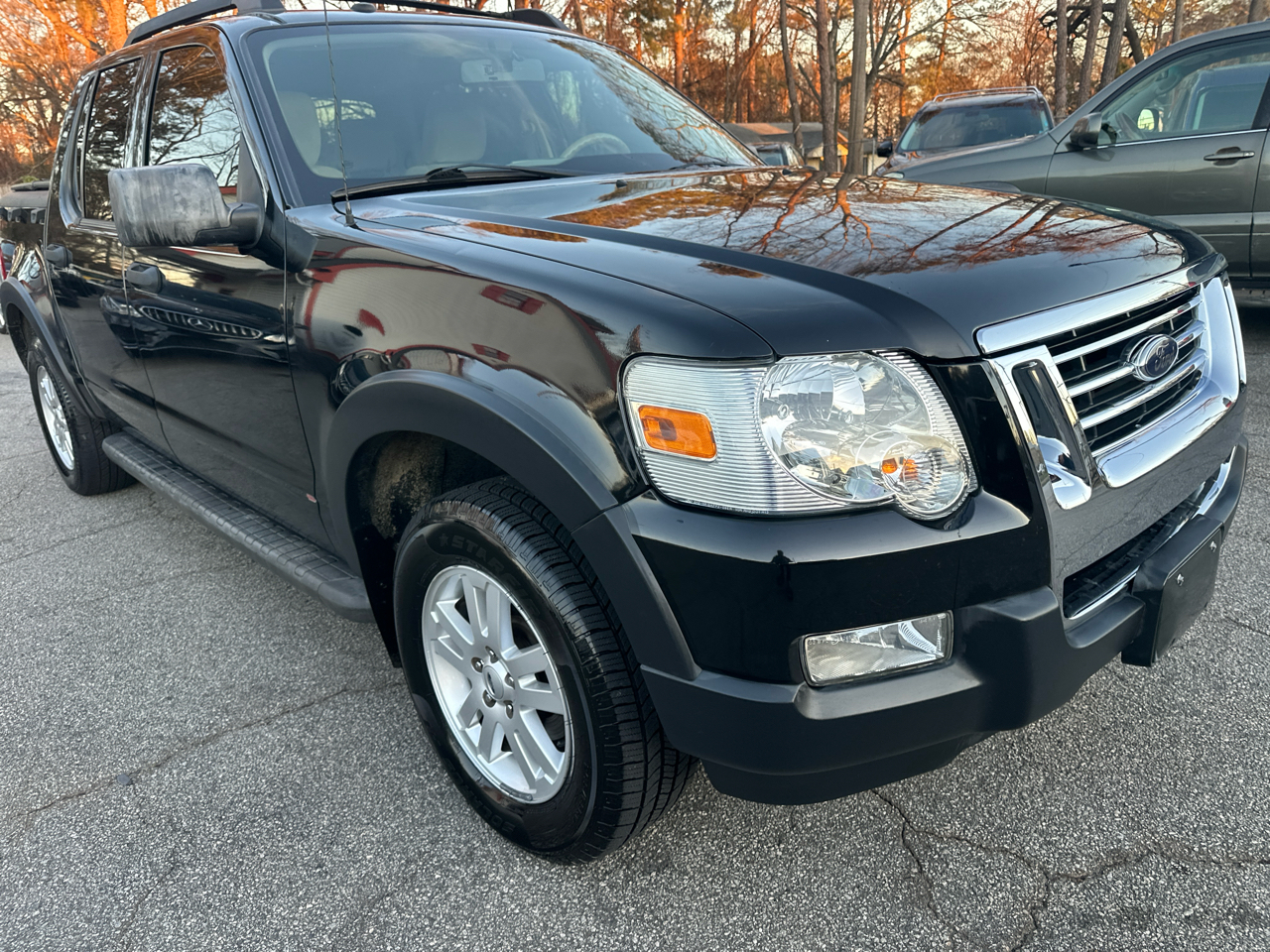 Ford Explorer Sport Trac XLT 4.0L 2WD 2010