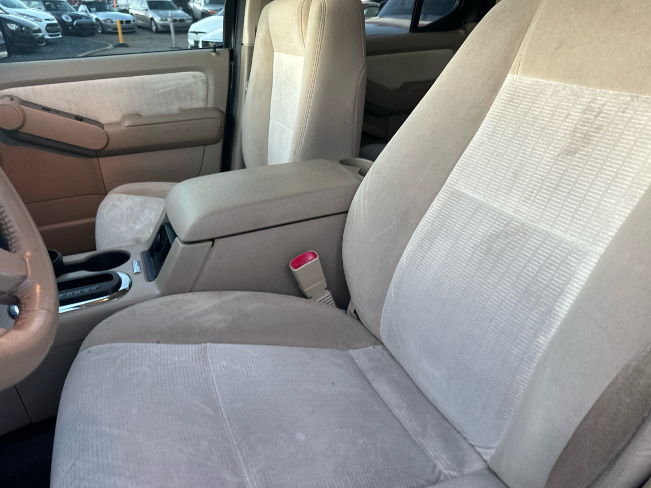 Ford Explorer Sport Trac XLT 4.0L 2WD 2010