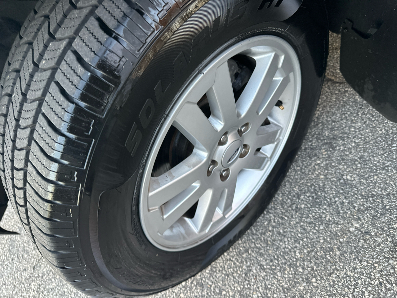 Ford Explorer Sport Trac XLT 4.0L 2WD 2010