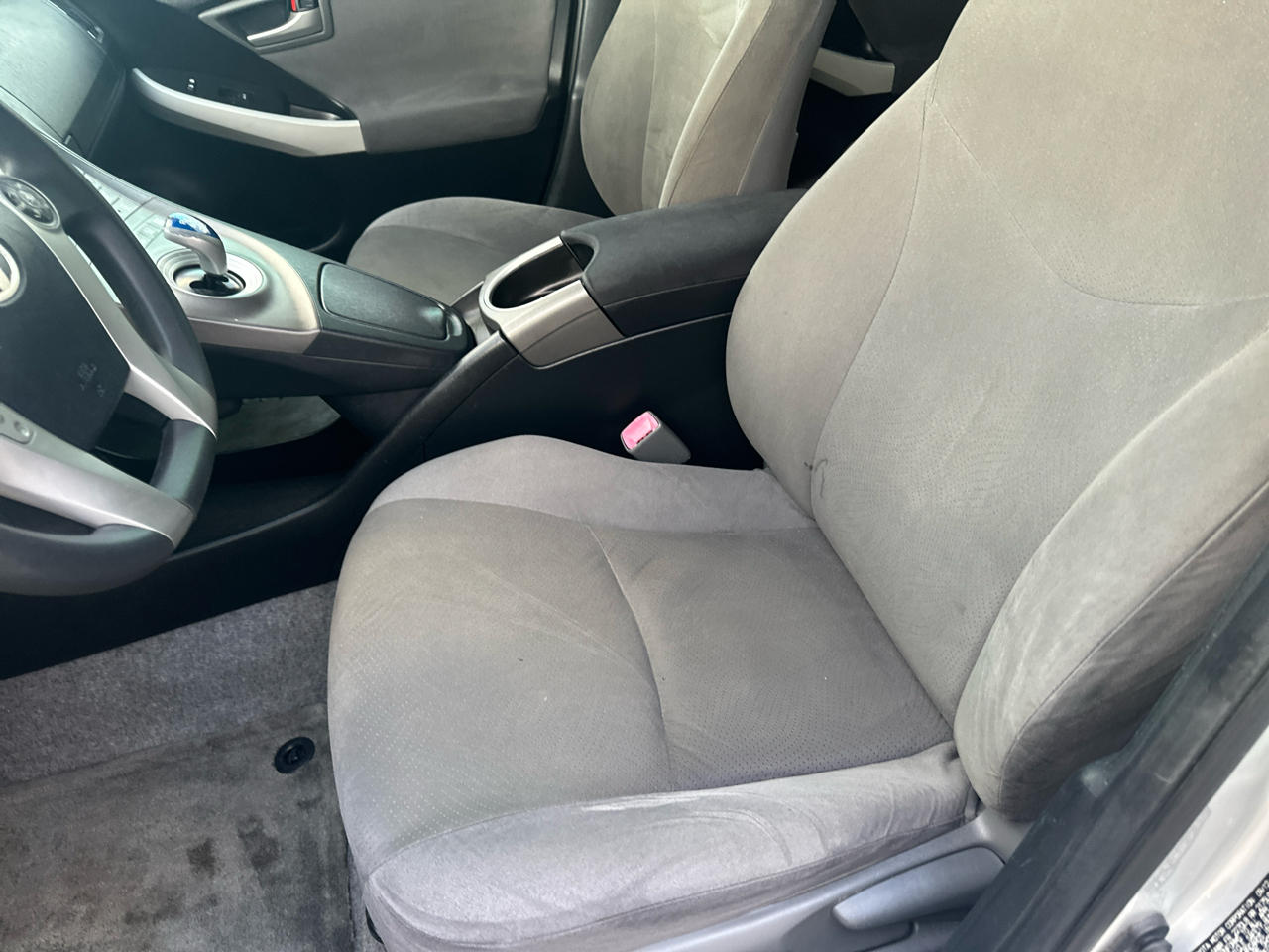 Toyota Prius Prius V 2012