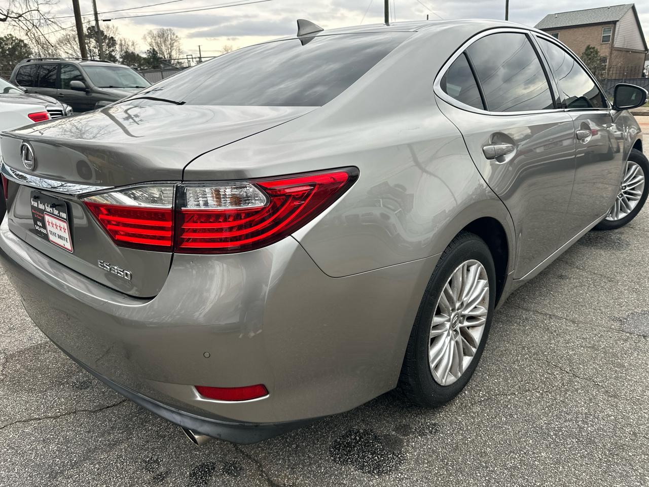 Lexus ES 350 Sedan 2015