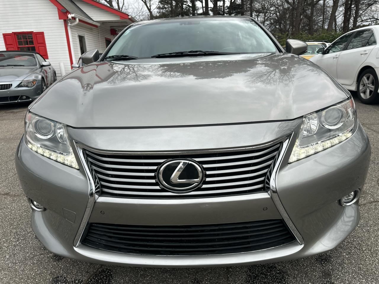 Lexus ES 350 Sedan 2015