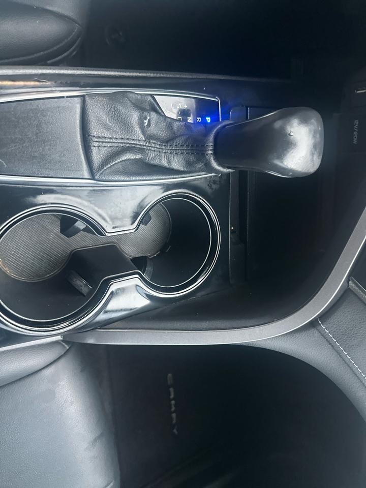 Toyota Camry SE 2020