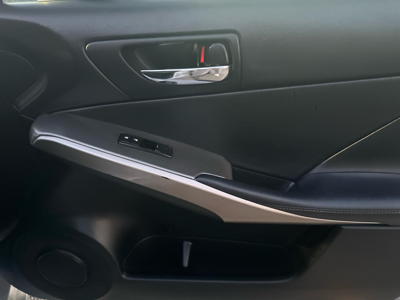 Lexus IS 250 AWD 2015