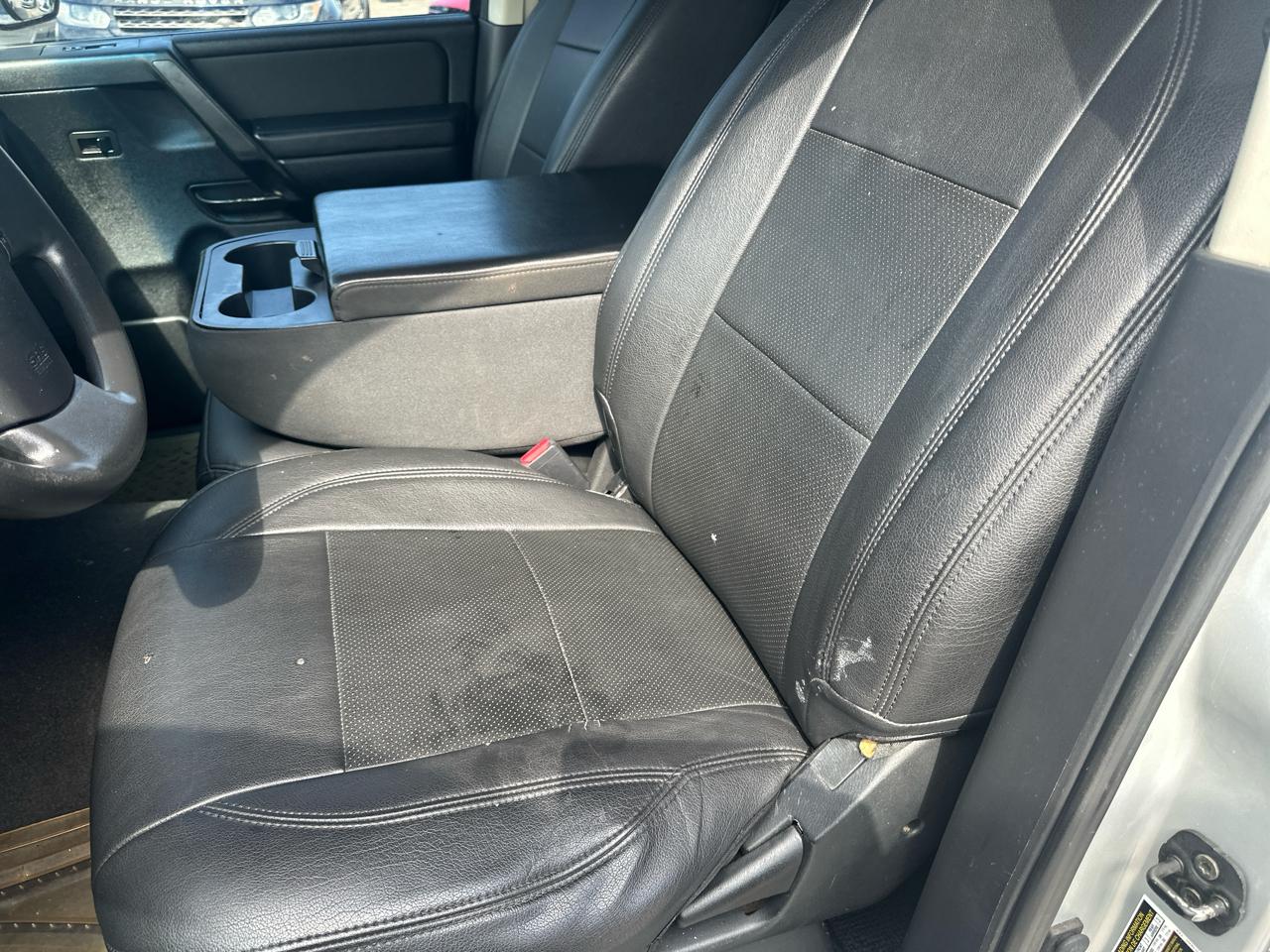 Nissan Titan LE Crew Cab 2WD LWB 2008