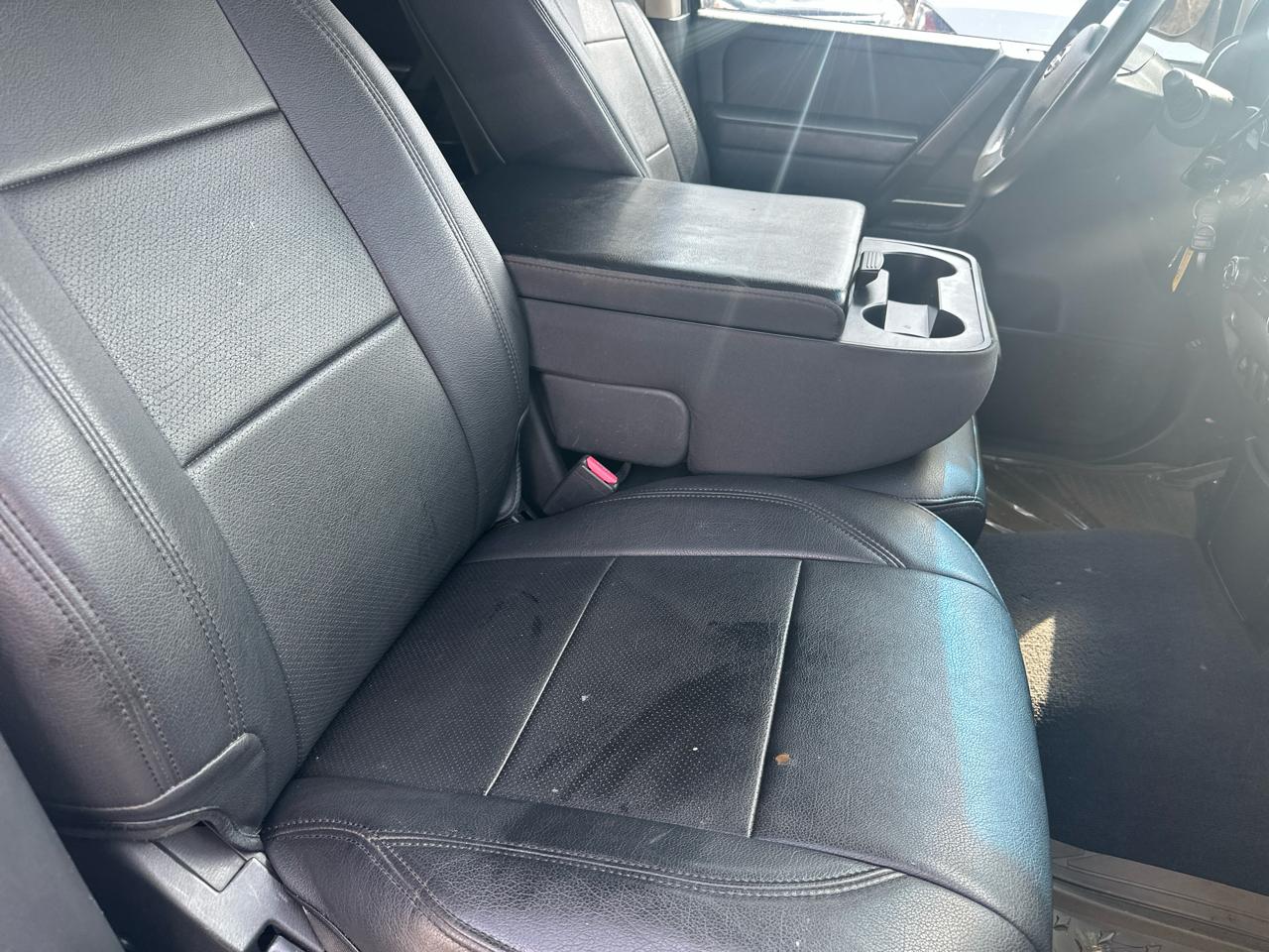 Nissan Titan LE Crew Cab 2WD LWB 2008