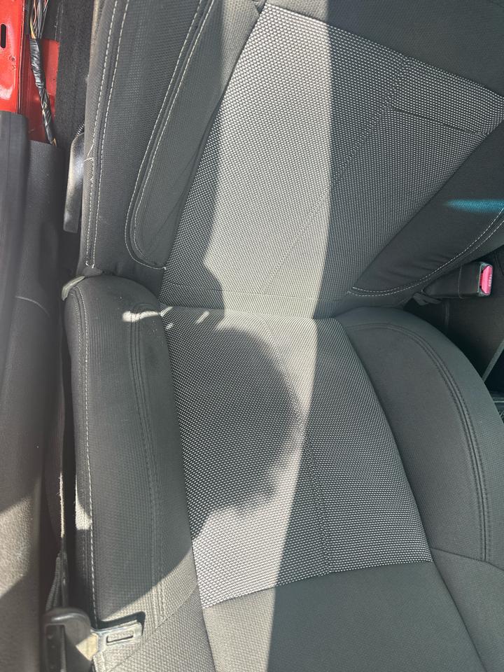 HUMMER H3T Base 2010