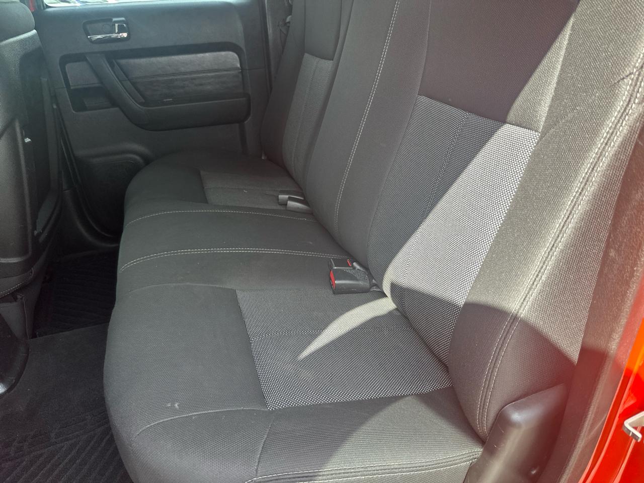 HUMMER H3T Base 2010