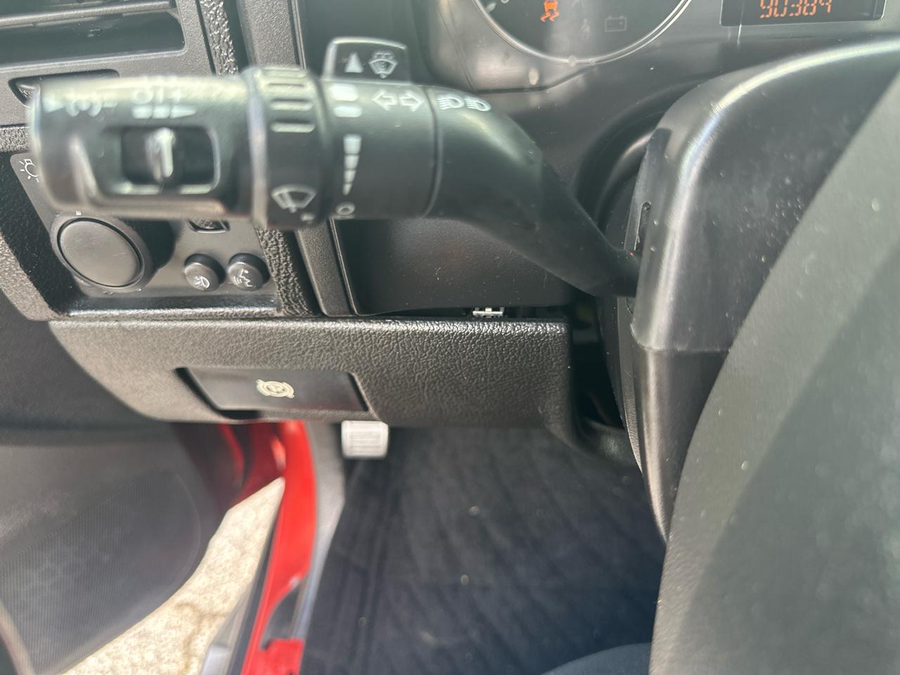 HUMMER H3T Base 2010