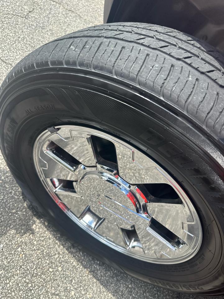 HUMMER H3T Base 2010