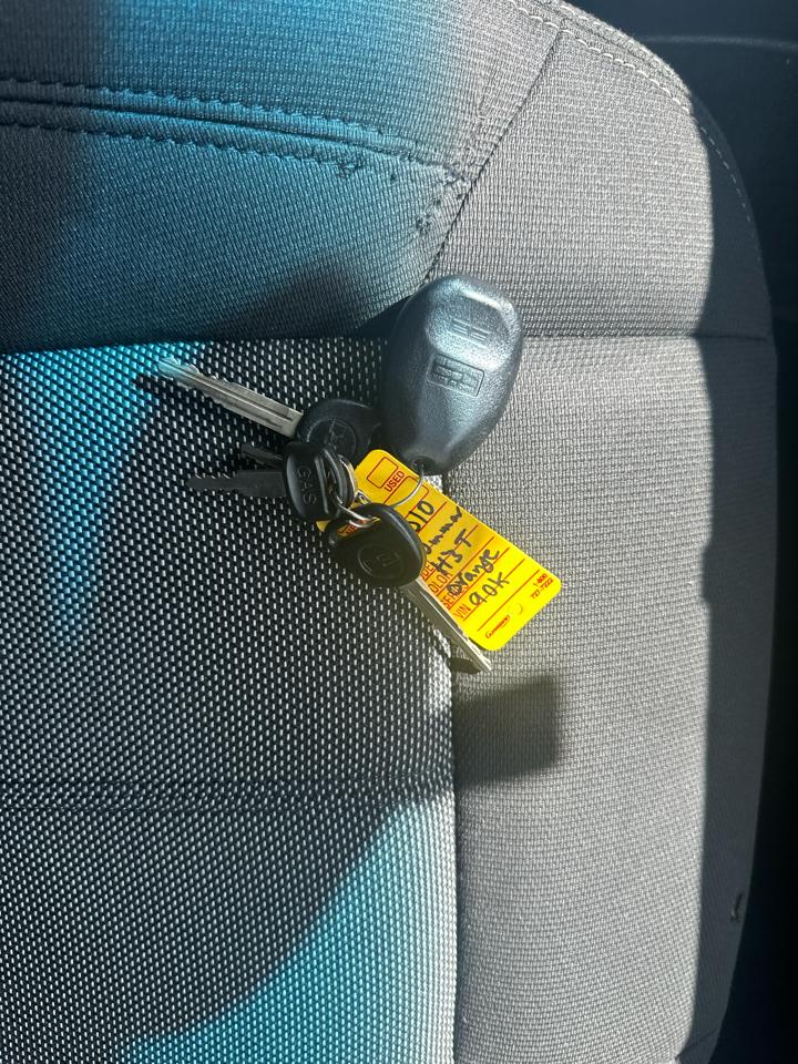 HUMMER H3T Base 2010