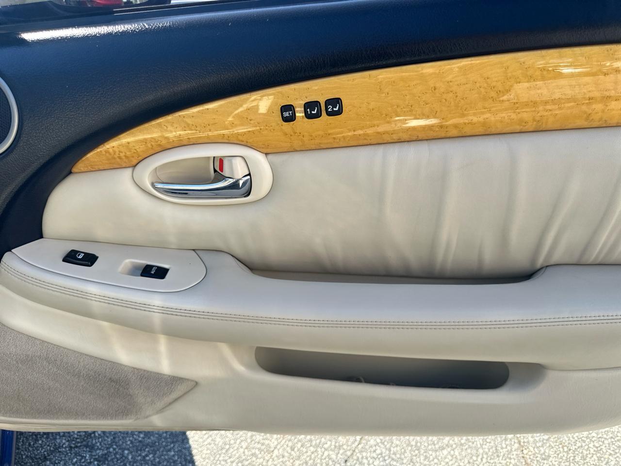 Lexus SC 430 Convertible 2002