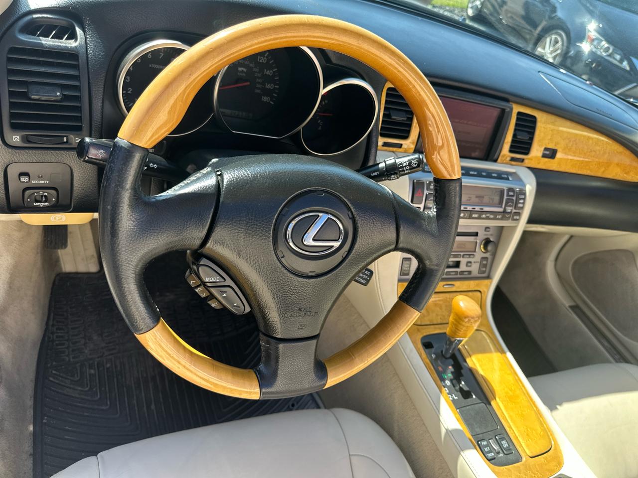 Lexus SC 430 Convertible 2002