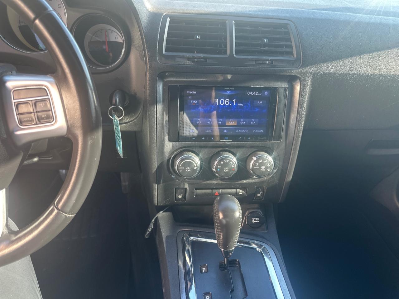 Dodge Challenger SXT 2014