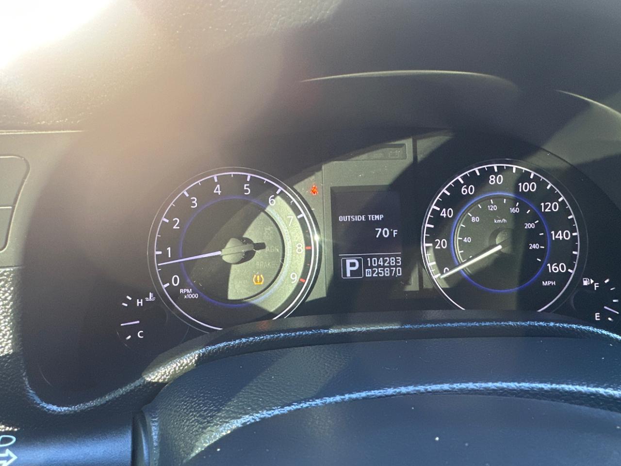 Infiniti Q60 Coupe Sport 6MT 2014